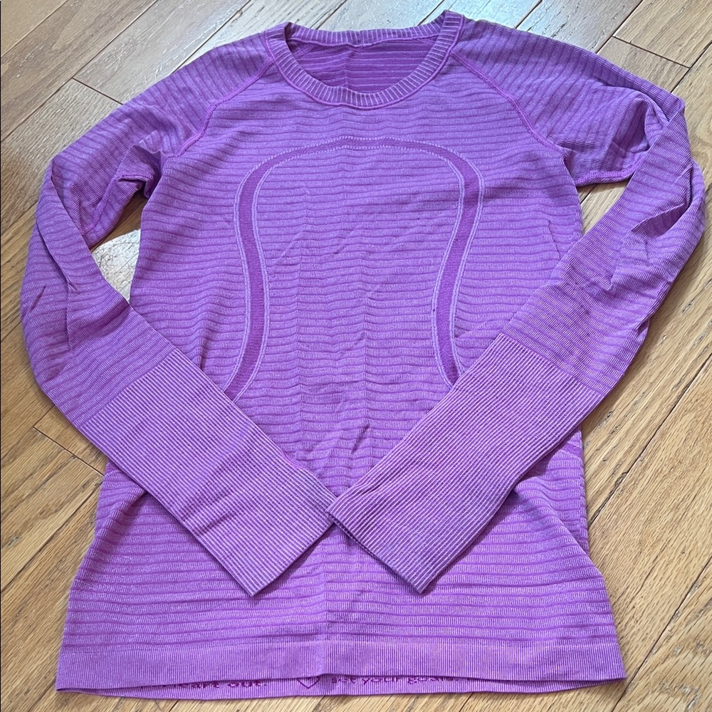 Lululemon Long Sleeve Grape Performance Top/ Stripes; Thumbholes Stretchy XS